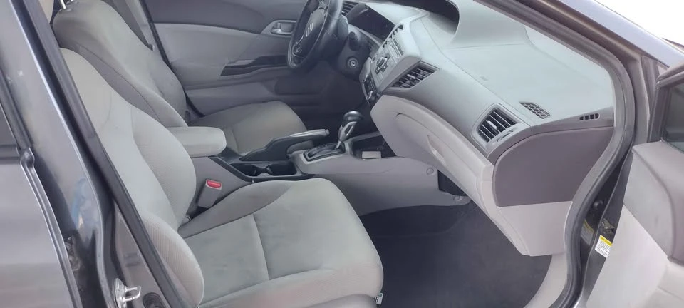 2012 Honda Civic 9th Gen - Image 5 of 8