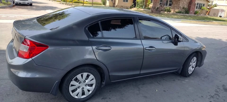 2012 Honda Civic 9th Gen - Image 3 of 8