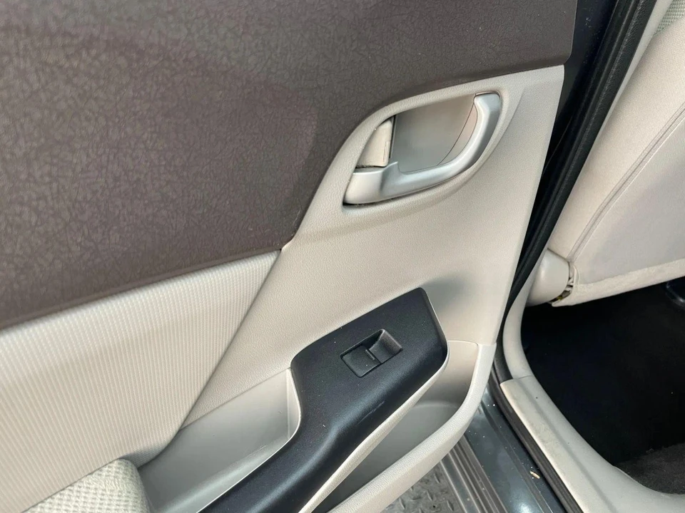 2012 Honda Civic 9th Gen - Image 15 of 21