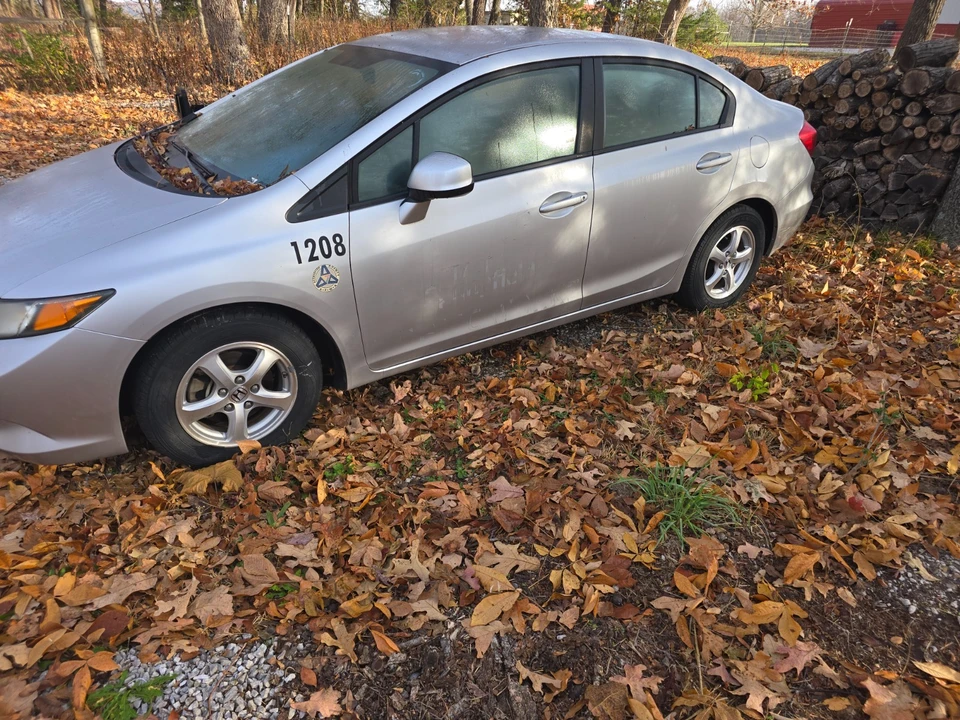 2012 Honda Civic 9th Gen - Image 17 of 18