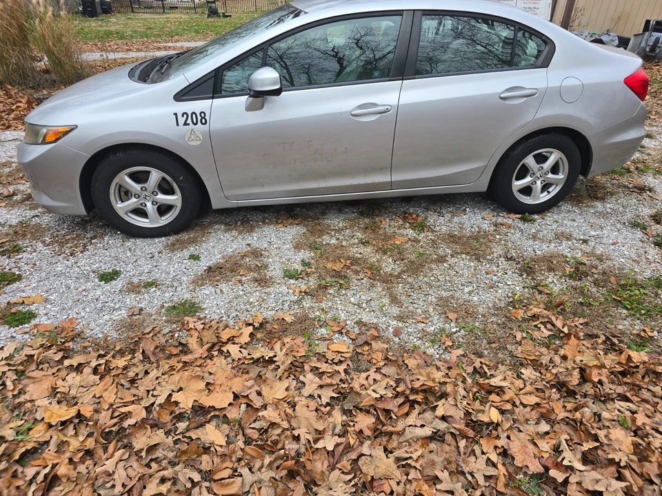 2012 Honda Civic 9th Gen - Image 9 of 18