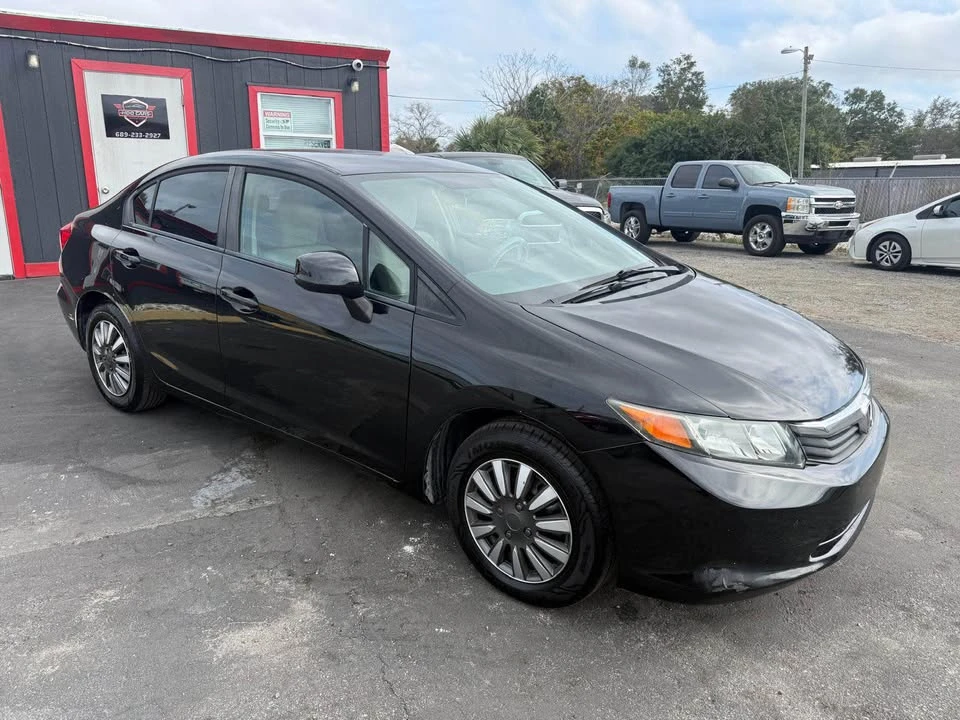 2012 Honda Civic 9th Gen - Image 3 of 12