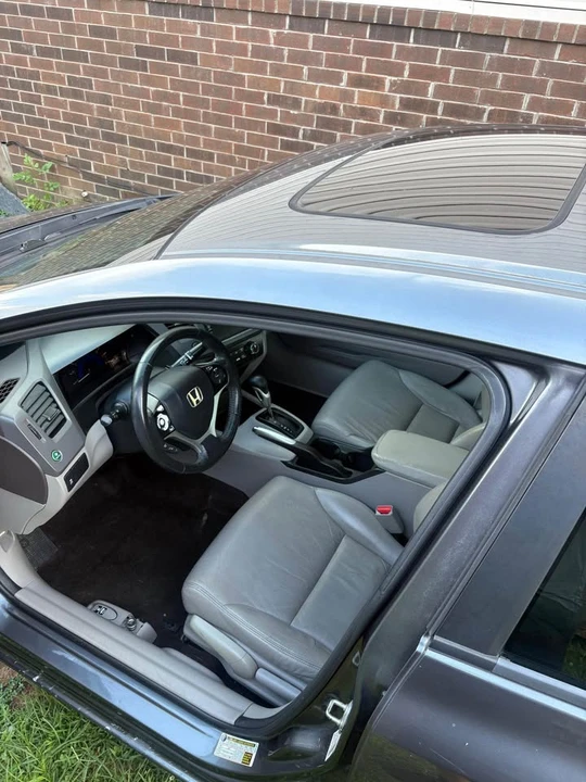 2012 Honda Civic 9th Gen - Image 4 of 8