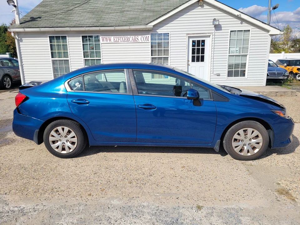 2012 Honda Civic 9th Gen - Image 6 of 31