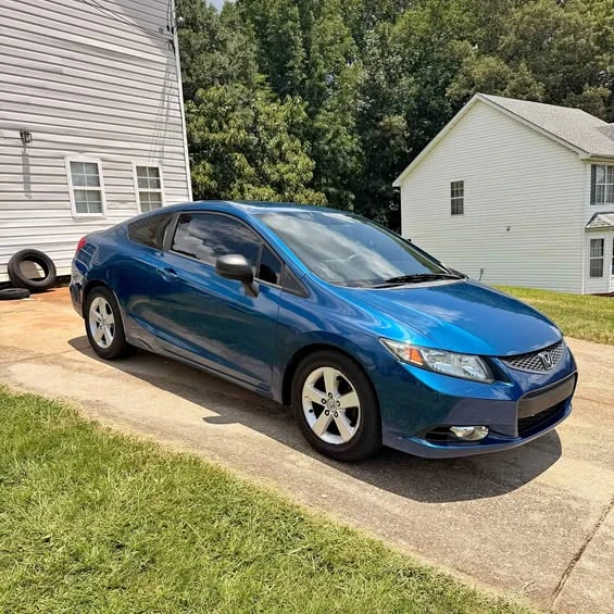 2012 Honda Civic - Image 1 of 1