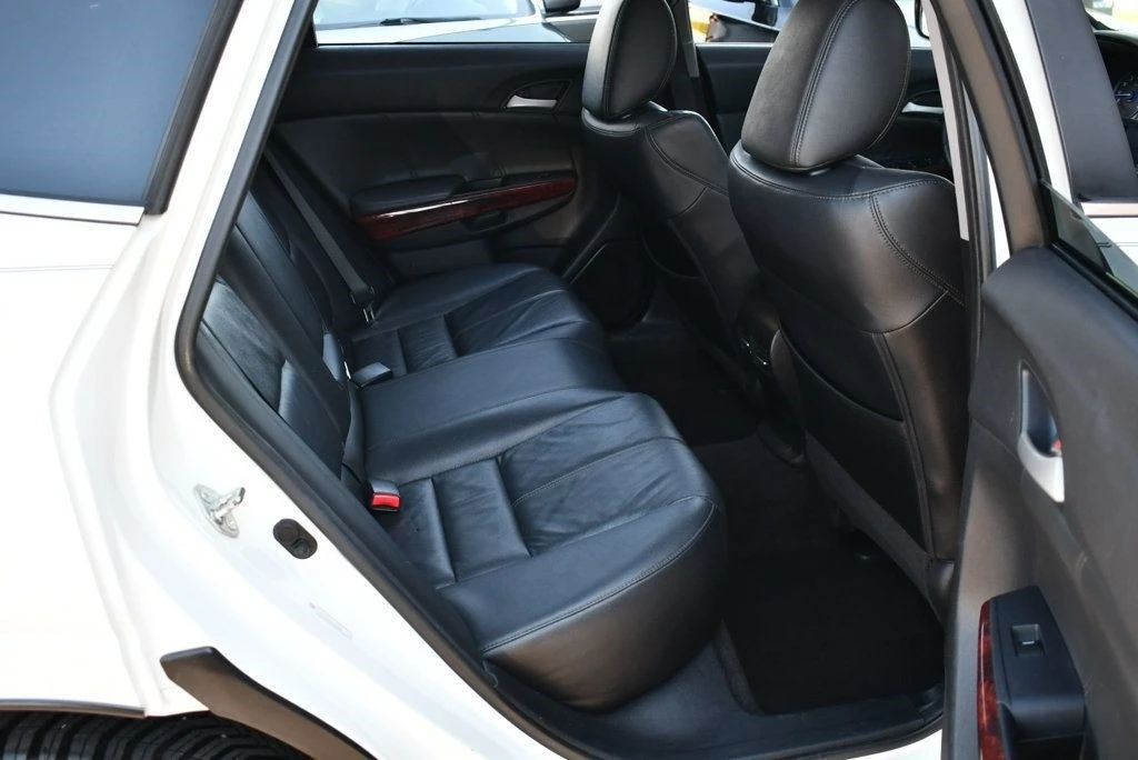 2012 - Image 17 of 21
