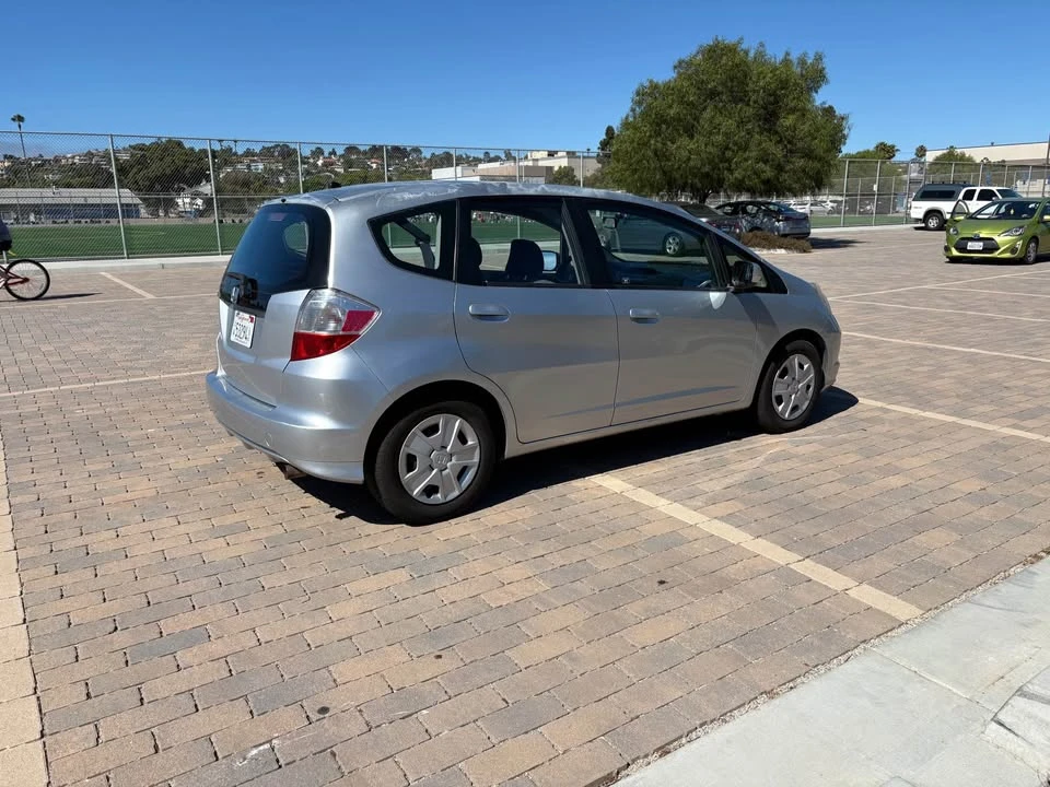 2012 Honda Fit - Image 4 of 10