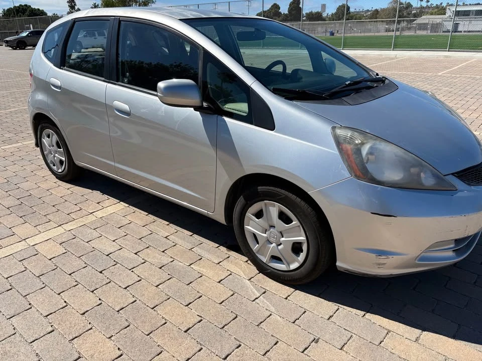 2012 Honda Fit - Image 3 of 10