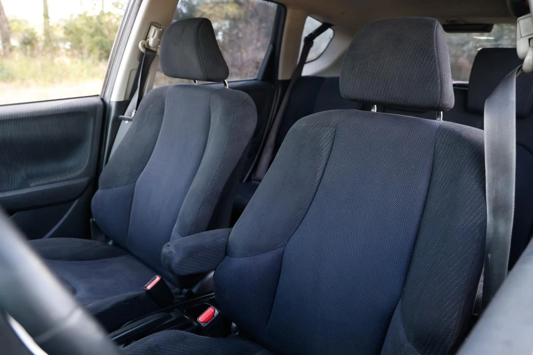 2012 Honda Fit - Image 6 of 12