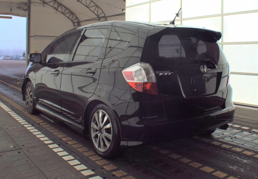 2012 Honda Fit - Image 2 of 12