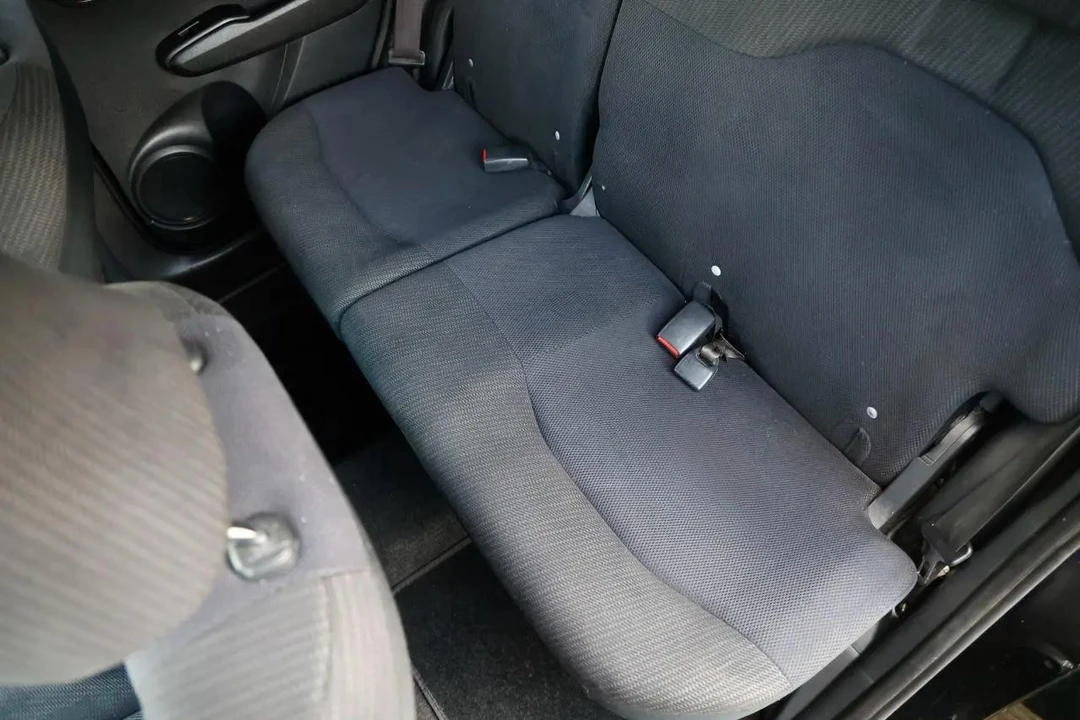 2012 Honda Fit - Image 10 of 12