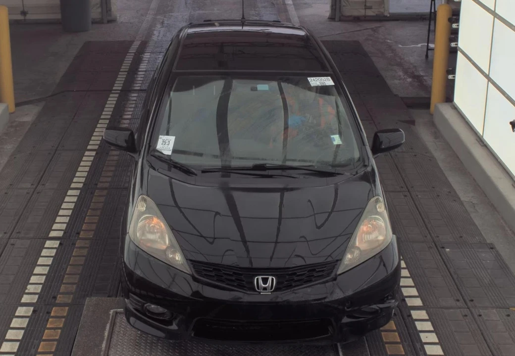2012 Honda Fit - Image 7 of 12