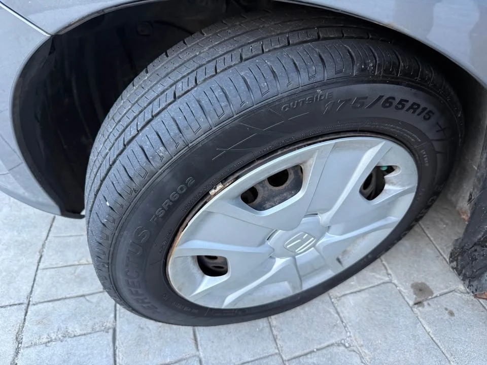 2012 Honda Fit - Image 17 of 18