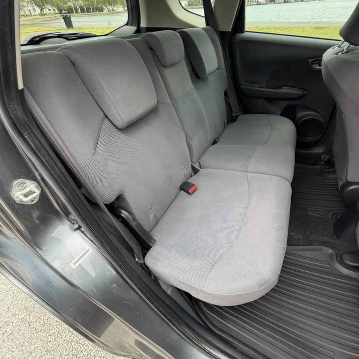 2012 Honda Fit - Image 19 of 31