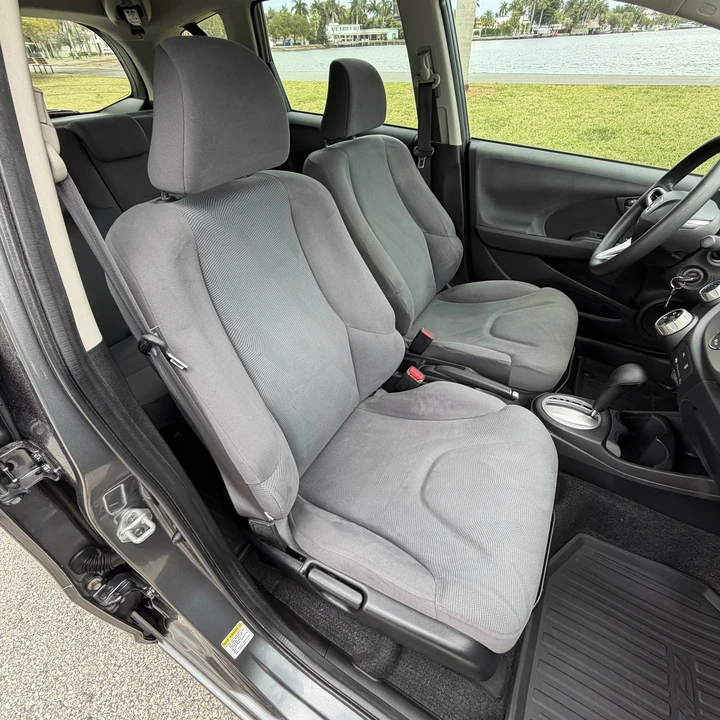 2012 Honda Fit - Image 17 of 31