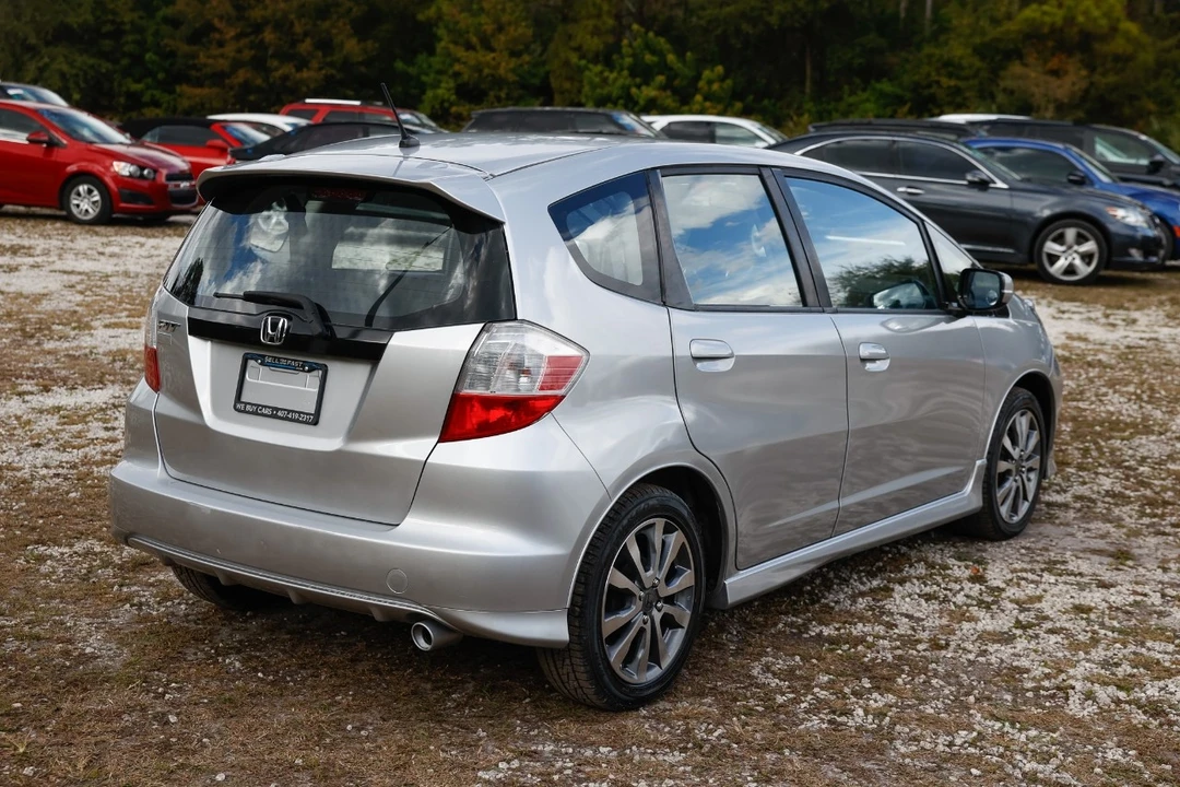2012 Honda Fit - Image 11 of 12