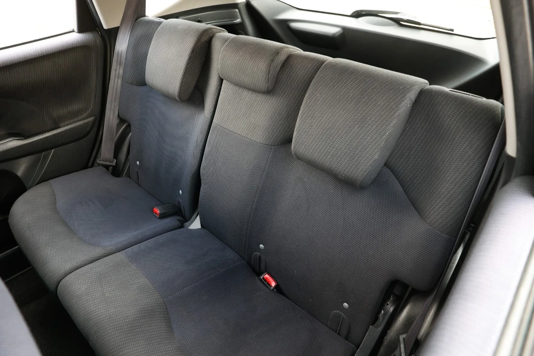 2012 Honda Fit - Image 8 of 12