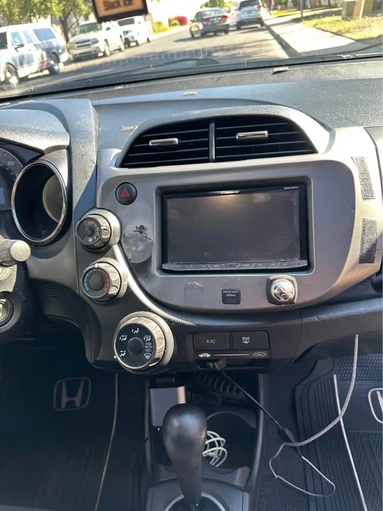 2012 Honda Fit - Image 8 of 10