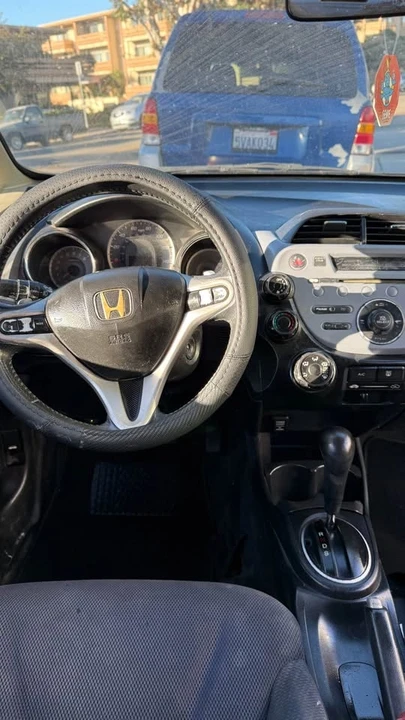 2012 Honda Fit - Image 10 of 11