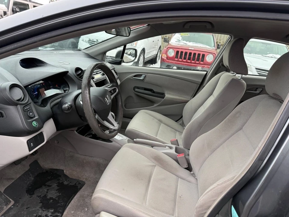 2012 Honda Insight 2nd Gen - Image 18 of 21