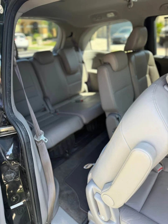 2012 Honda Odyssey - Image 3 of 6