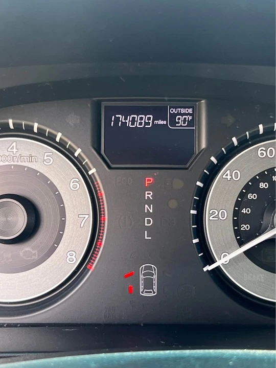 2012 Honda Odyssey - Image 15 of 19