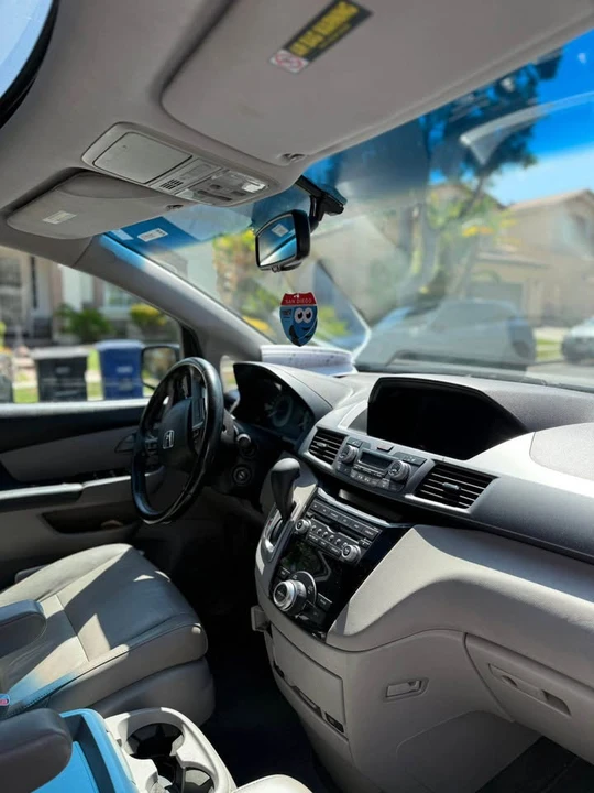 2012 Honda Odyssey - Image 5 of 6