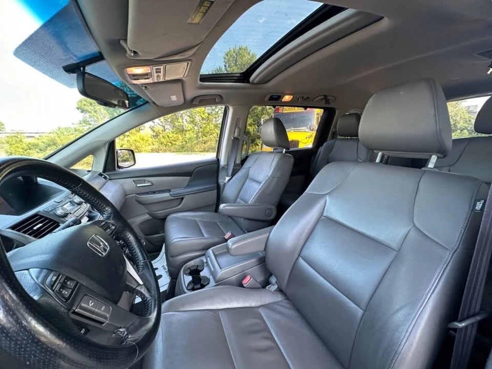 2012 Honda Odyssey - Image 11 of 20