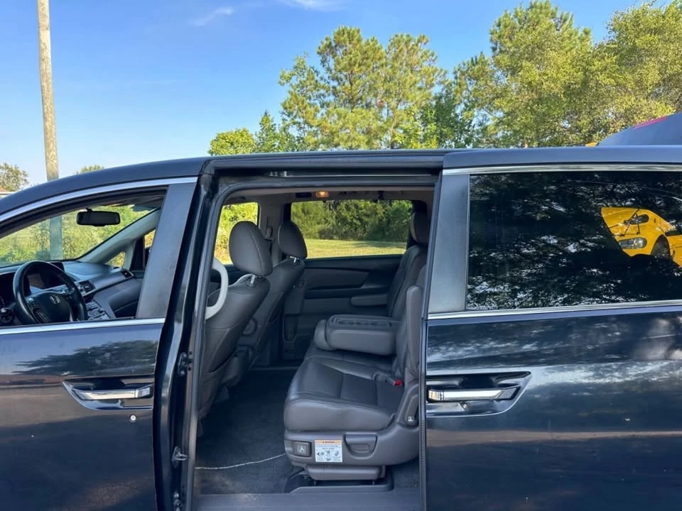 2012 Honda Odyssey - Image 18 of 20