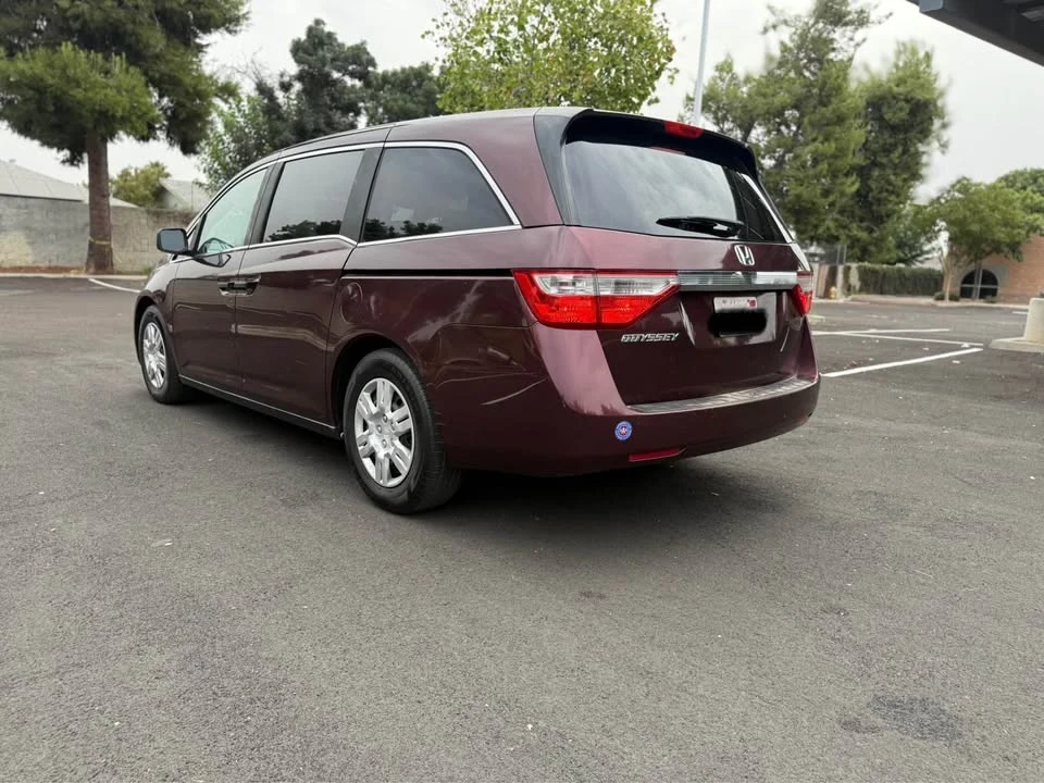 2012 Honda Odyssey - Image 7 of 12