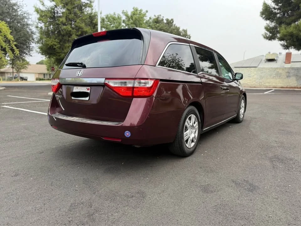 2012 Honda Odyssey - Image 5 of 12