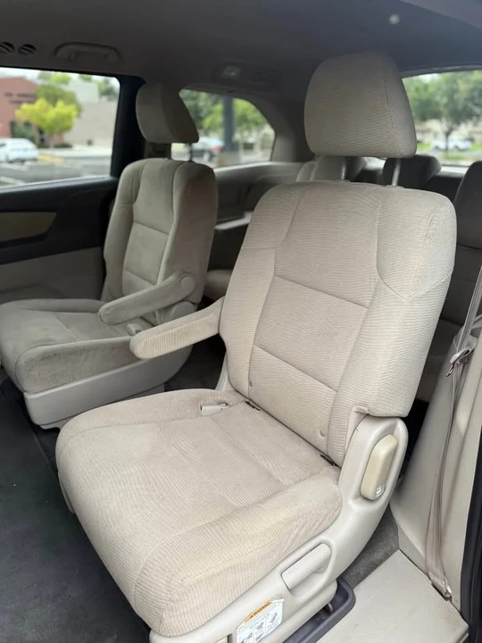 2012 Honda Odyssey - Image 9 of 12