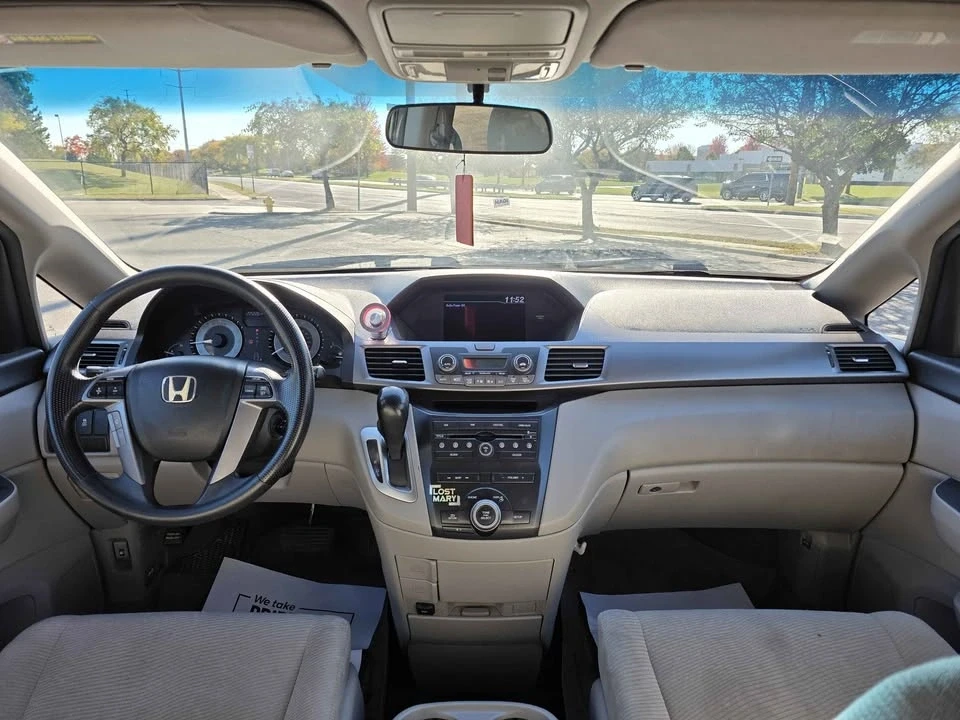 2012 Honda Odyssey - Image 2 of 18