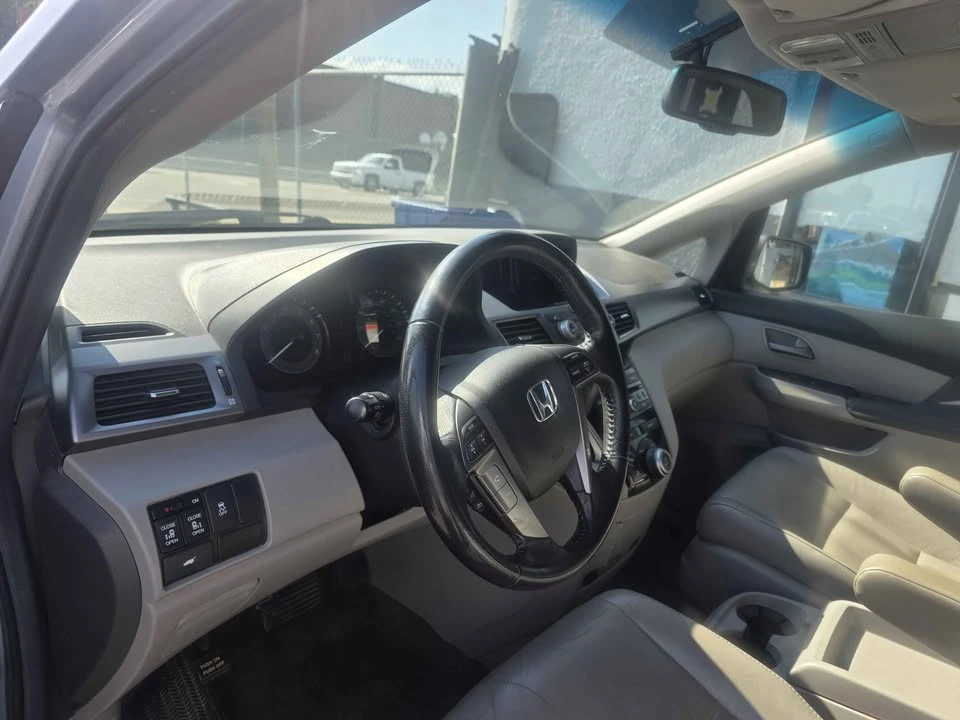 2012 Honda Odyssey - Image 9 of 13