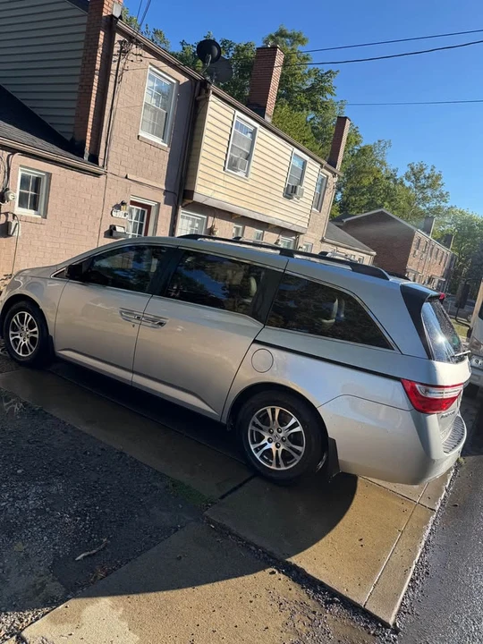 2012 Honda Odyssey - Image 4 of 13