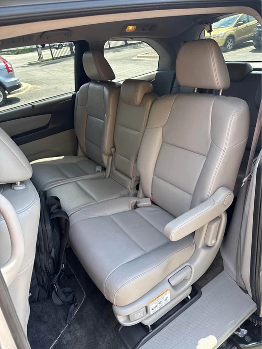 2012 Honda Odyssey - Image 10 of 13