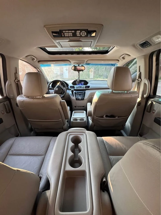 2012 Honda Odyssey - Image 9 of 13