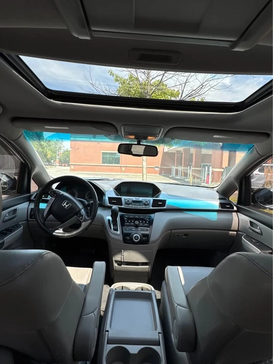 2012 Honda Odyssey - Image 12 of 13