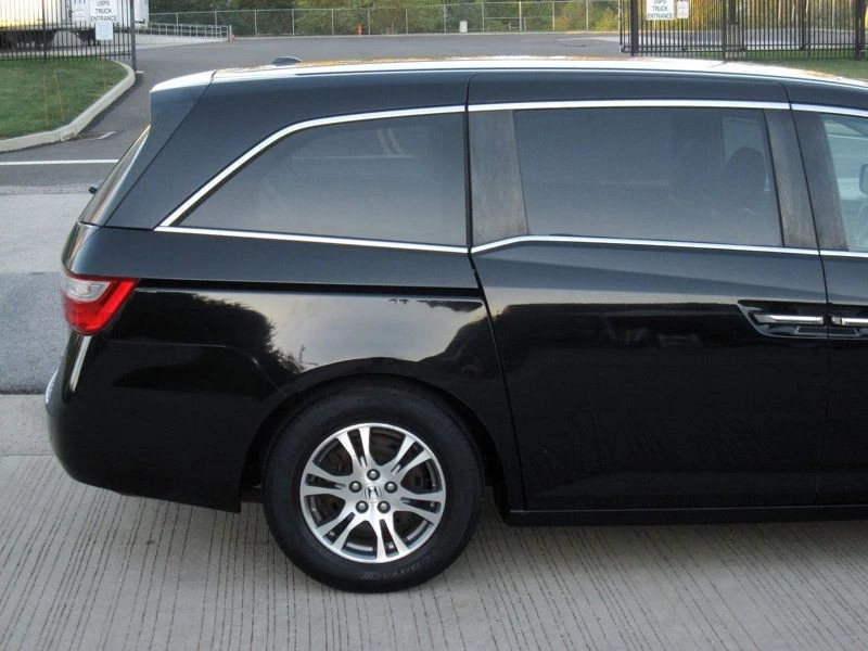 2012 Honda Odyssey - Image 11 of 12