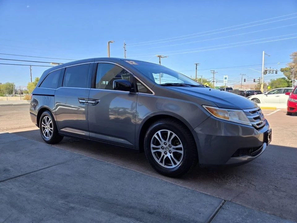2012 Honda Odyssey - Image 3 of 21