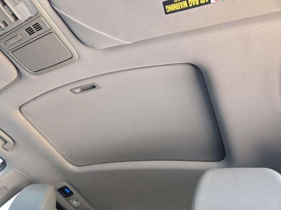 2012 Honda Odyssey - Image 8 of 21