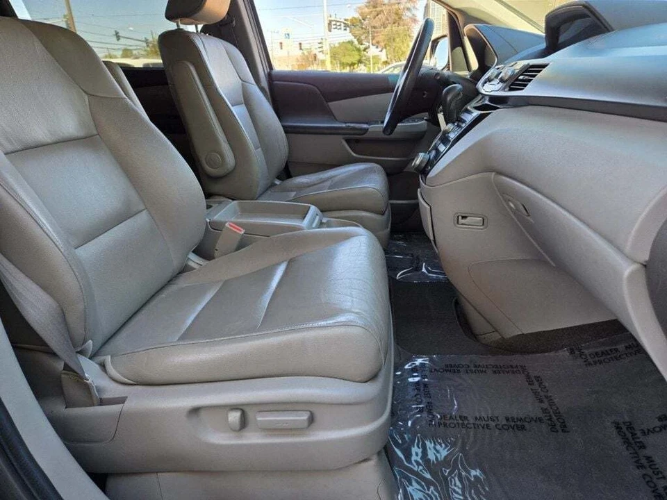 2012 Honda Odyssey - Image 14 of 21