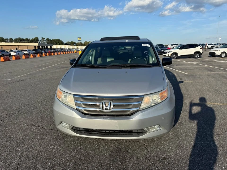 2012 Honda Odyssey - Image 2 of 7