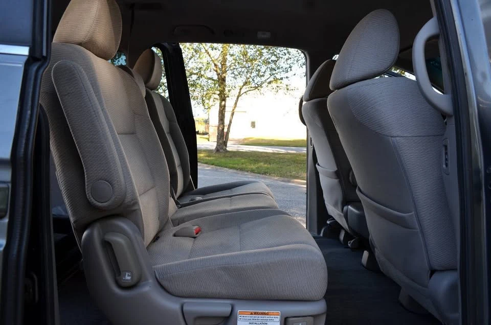 2012 Honda Odyssey - Image 11 of 19