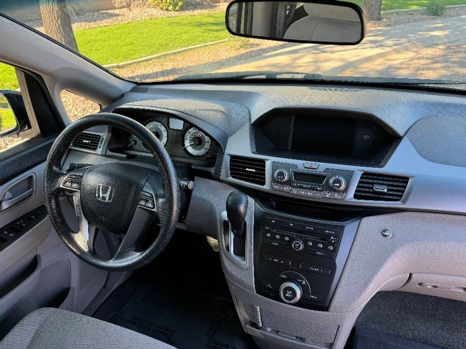2012 Honda Odyssey - Image 4 of 15