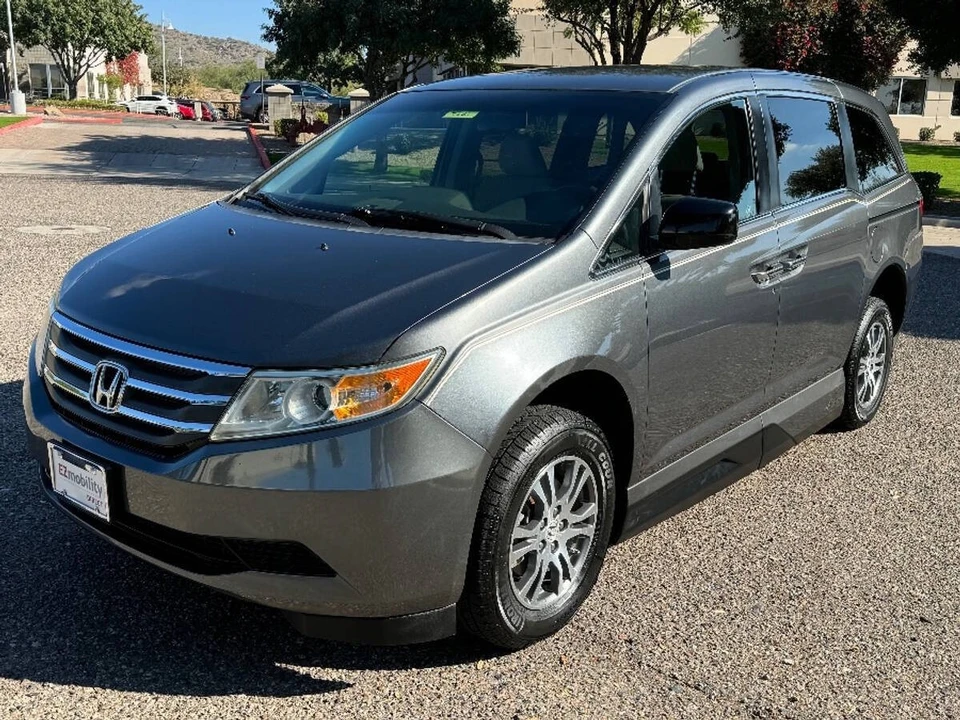 2012 Honda Odyssey - Image 13 of 15