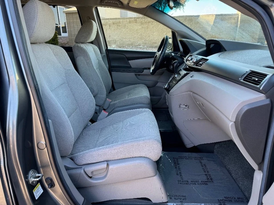 2012 Honda Odyssey - Image 6 of 15