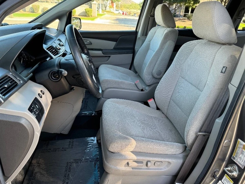 2012 Honda Odyssey - Image 5 of 15