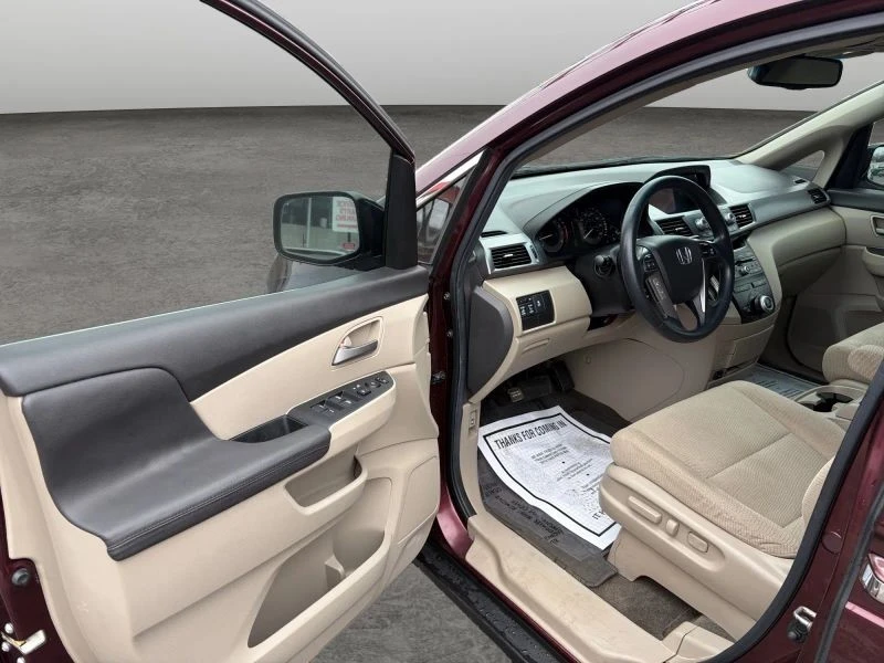 2012 Honda Odyssey - Image 9 of 12