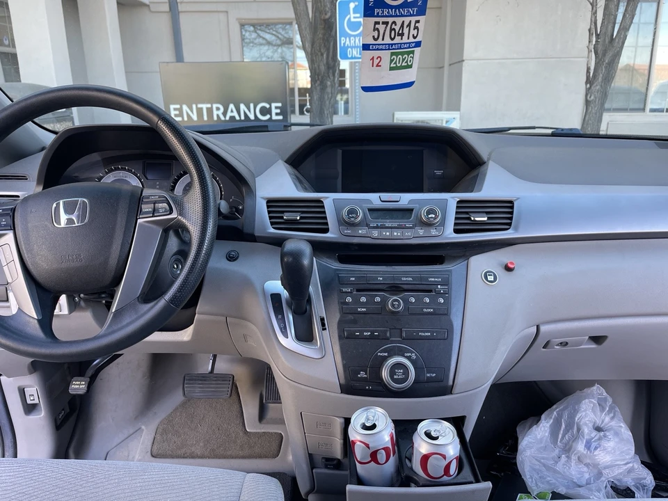 2012 Honda Odyssey - Image 12 of 13
